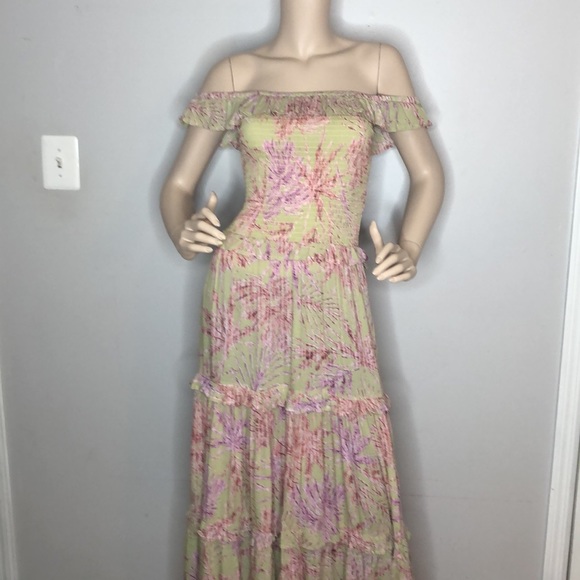 Off shoulder Maxi Dress - Picture 9 of 16